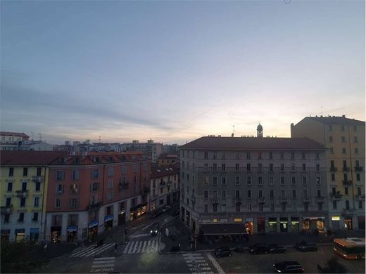 Apartment / Etagenwohnung in Mailand, Lombardei