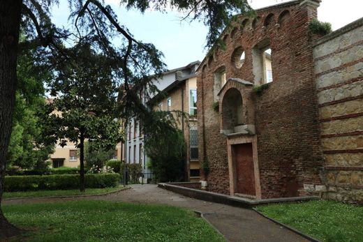 Appartement in Verona, Provincia di Verona
