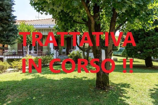 Villa a Arcore, Monza e Brianza