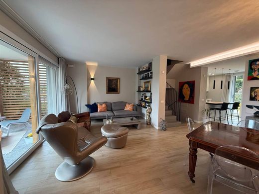 Villa en Carnate, Provincia di Monza e della Brianza