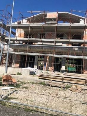 Terraced house in Vinci, Florence