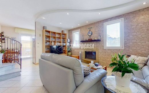 Maison de luxe à San Giovanni in Marignano, Provincia di Rimini