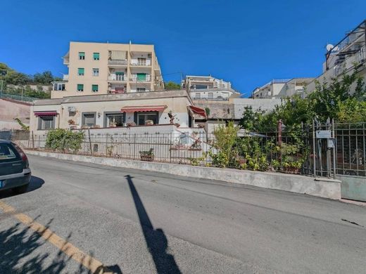 Villa in Pozzuoli, Naples