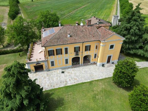 San Colombano al Lambro, Città metropolitana di Milanoのヴィラ