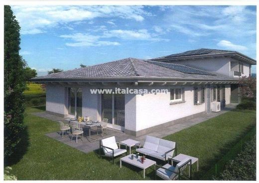 Dom szeregowy w Treviglio, Provincia di Bergamo