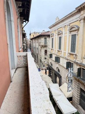 Apartment in Verona, Provincia di Verona