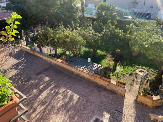 Вилла, Casagiove, Provincia di Caserta