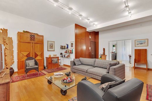 Apartment / Etagenwohnung in Mailand, Lombardei