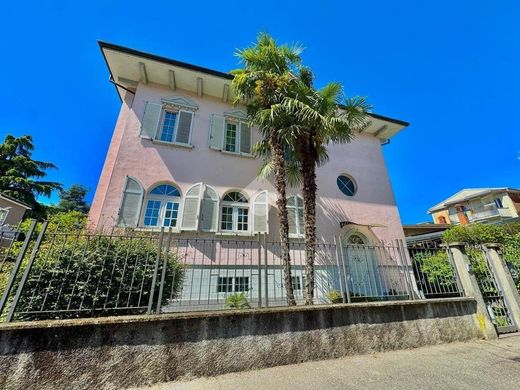 Villa en Novara, Provincia di Novara
