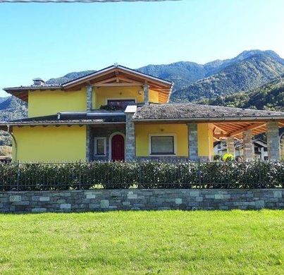 Villa - Castello dell'Acqua, Provincia di Sondrio