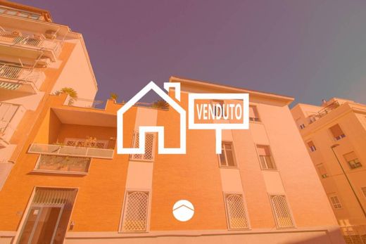 Apartament w Neapol, Napoli