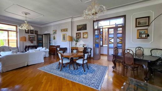 Villa in Portici, Naples