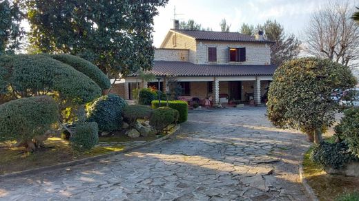 Villa in San Severino Marche, Provincia di Macerata