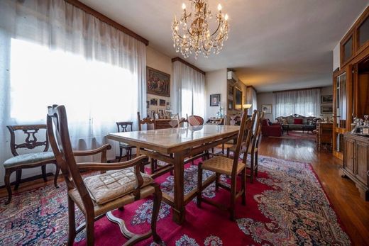 Villa in Reggio nell'Emilia, Provincia di Reggio Emilia