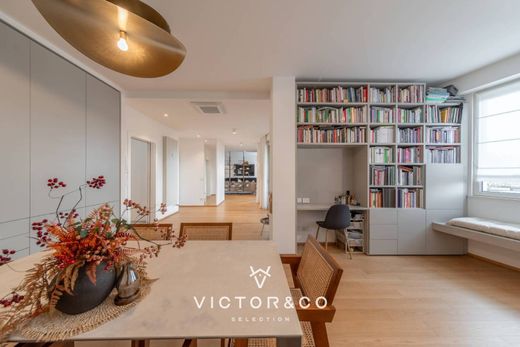 Penthouse Novara, Novara ilçesinde