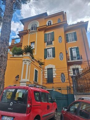 Appartamento a Roma, Lazio