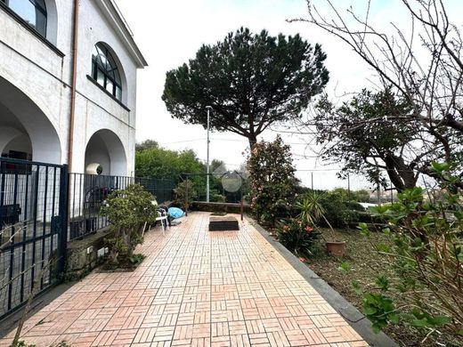 Apartment in Piano di Sorrento, Naples