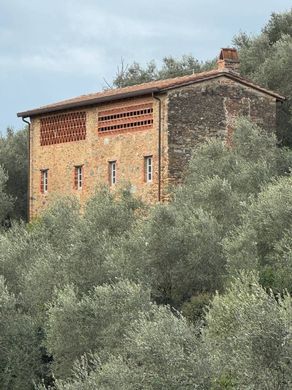 Casale a Camaiore, Lucca