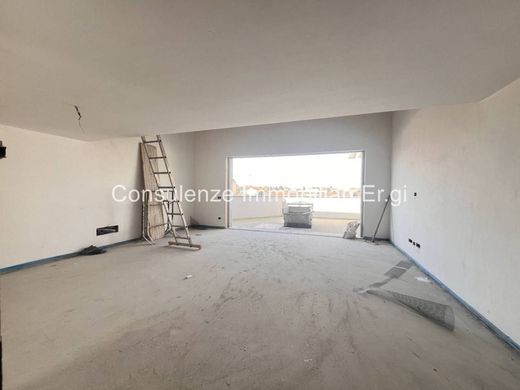 Ático en Garbagnate Milanese, Milán