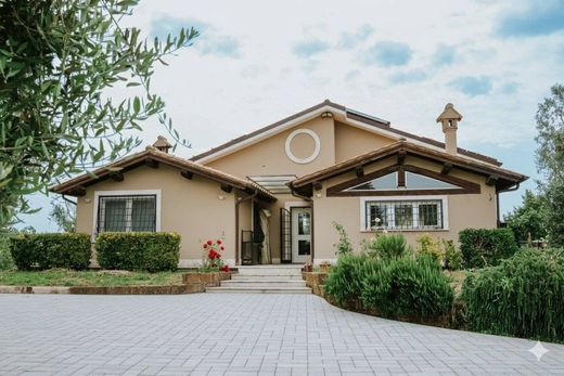 Villa in Formello, Rome