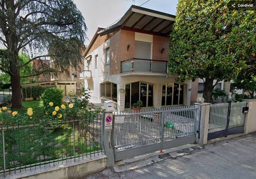 Villa in Castel Maggiore, Bologna