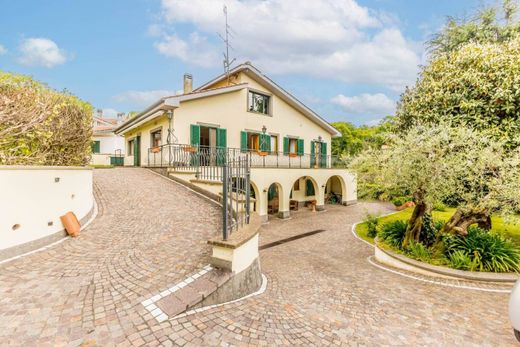 Villa in Genzano di Roma, Rome