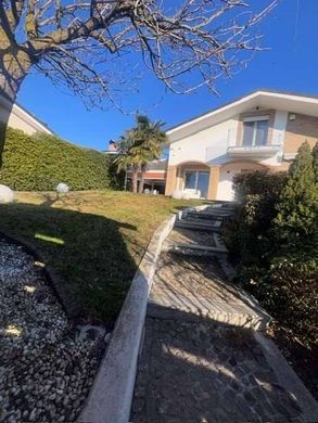 Villa in Rivalta di Torino, Torino