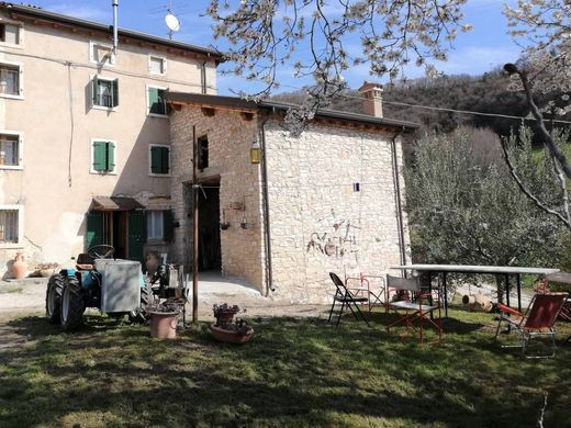 Landhuis in Grezzana, Provincia di Verona