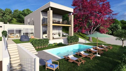 Villa in San Zeno di Montagna, Provincia di Verona