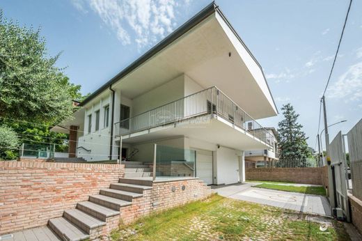 Casa de luxo - Faenza, Provincia di Ravenna