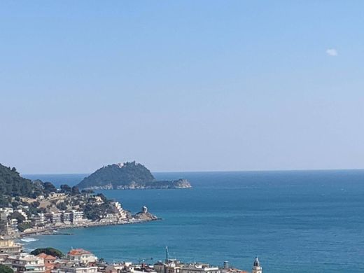 Alassio, Provincia di Savonaのペントハウス