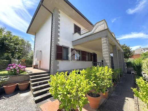 Villa à Viterbe, Latium