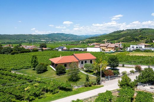 Villa Lavagno, Verona ilçesinde