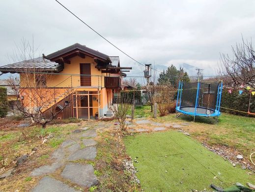Villa in Saint-Pierre, Valle d'Aosta