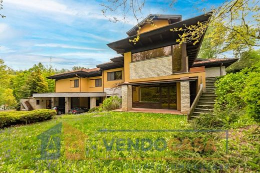 Villa in Bernezzo, Provincia di Cuneo