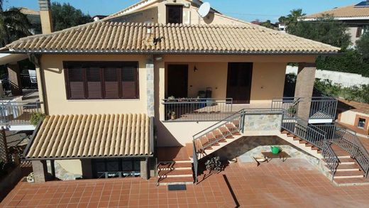 Вилла, Сиракуза, Provincia di Siracusa