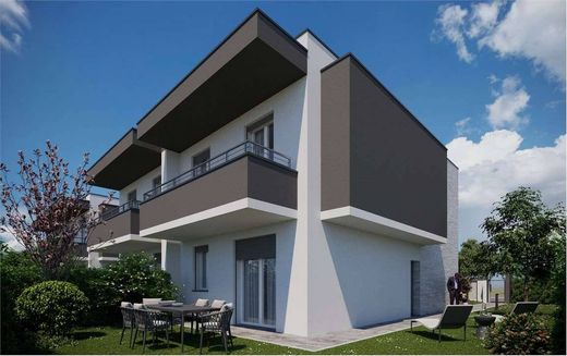 Villa in Carpi, Provincia di Modena