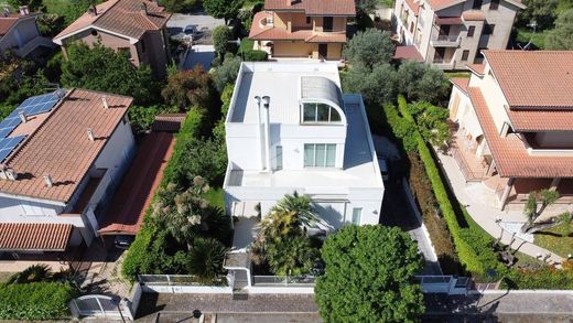 Villa - Pineto, Provincia di Teramo