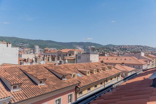 Apartment / Etagenwohnung in Triest, Friaul-Venetien