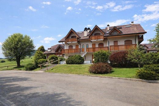 Sıralı evler Roana, Vicenza ilçesinde