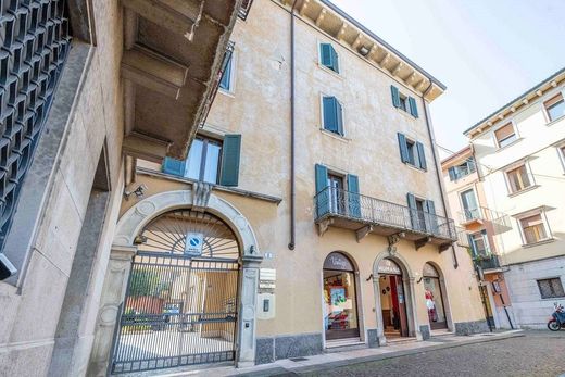 Appartement in Verona, Provincia di Verona