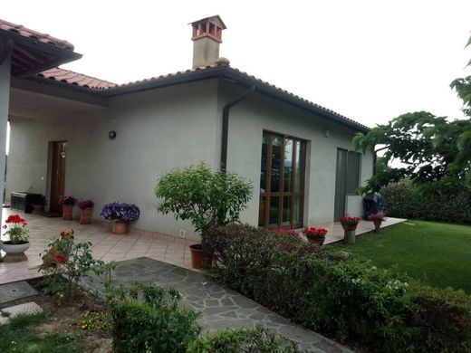 Villa in Bucine, Provinz Arezzo