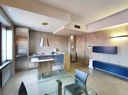 ミラノ, Città metropolitana di Milanoのアパートメント