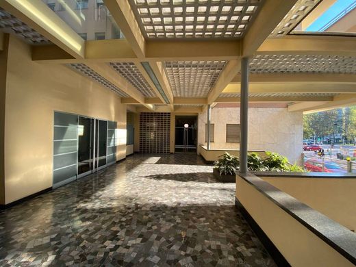 아파트 / 밀라노, Città metropolitana di Milano