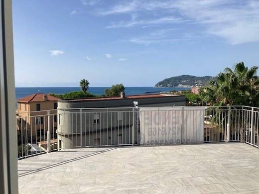 بنتهاوس ﻓﻲ Cervo, Provincia di Imperia