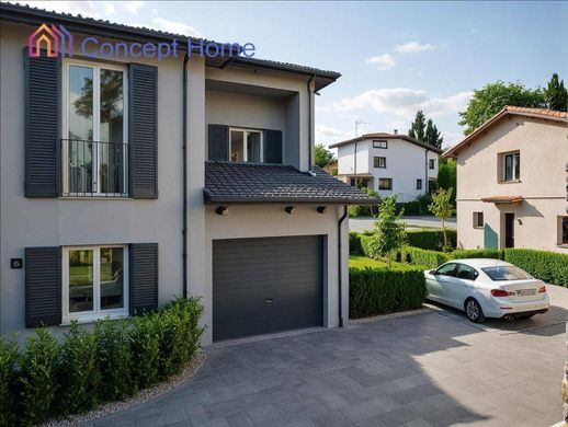 Villa a Reggio Emilia, Emilia-Romagna