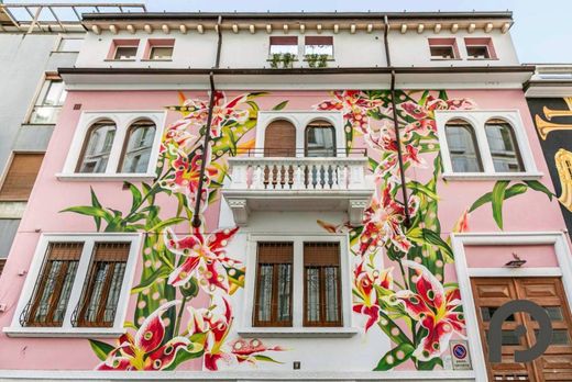 Apartment in Milan, Lombardy