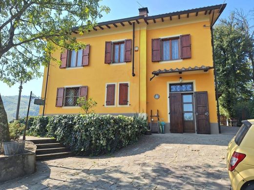 Villa en Serravalle Pistoiese, Provincia di Pistoia