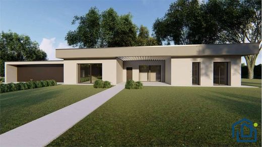 Βίλα σε Castano Primo, Città metropolitana di Milano