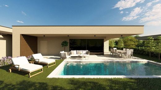 Villa a Costermano, Verona